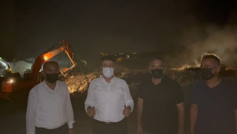 CHP Adıyaman Milletvekili Abdurrahman Tutdere, Adıyaman'da enkaz ayrıştırma sahasında yapılan çalışmalarla ilgili açıklama yaptı