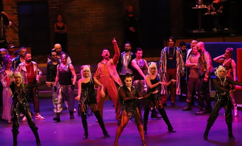 Türkiye Kültür Yolu Festivallerinin 8'nci durağı Beyoğlu'nda, etkinlikler devam ediyor.