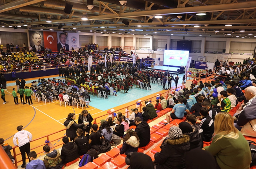 Kağıthane Belediyesi nden amatör spor kulüplerine destek