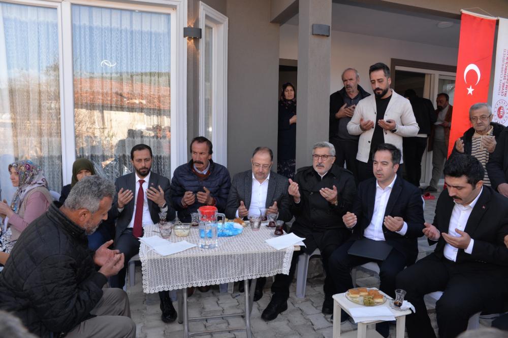 Hatay’da Yerinde Dönüşüm Projesiyle Yapılan İlk Ev Aileye Teslim Edildi 