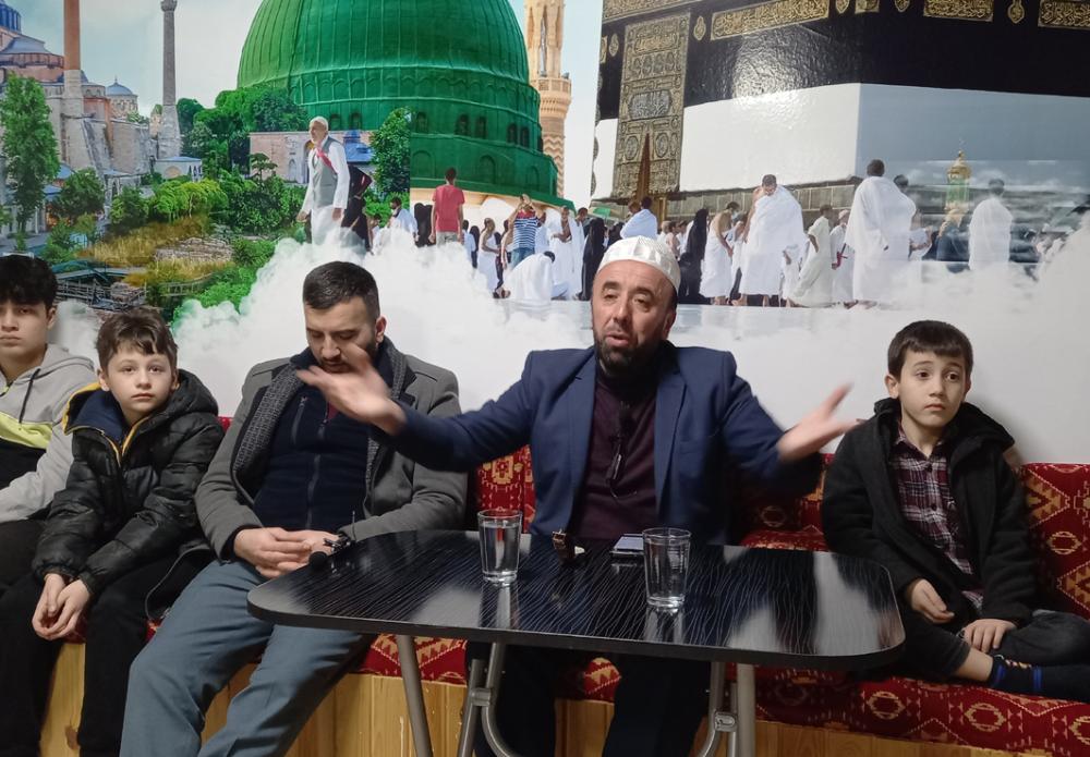 İlçe Müftülüğünün Gençlik merkezinde dini sohbetleri sürüyor