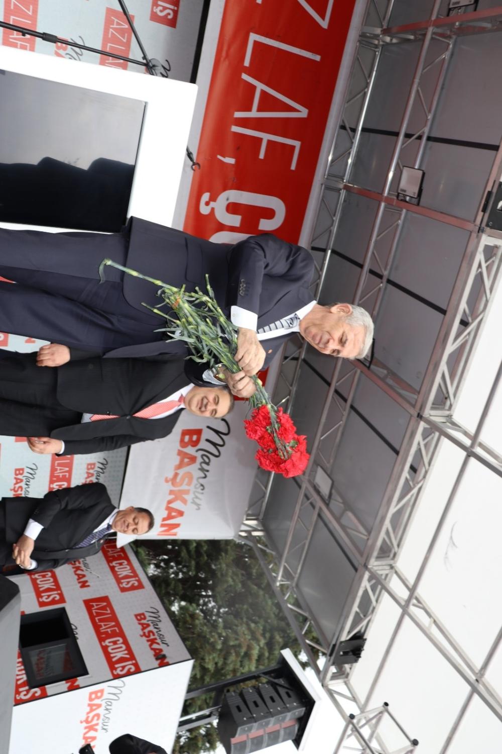 Mansur Yavaş Nallıhan da Hemşerileri İle Bir Araya Geldi.